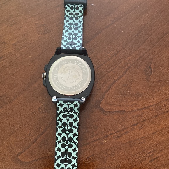 Coach Watch - Picture 3 of 6